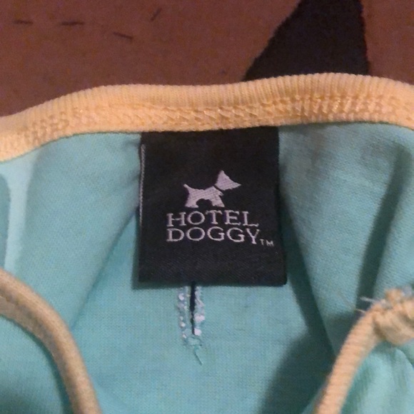 Hotel doggie outfits - Picture 8 of 8